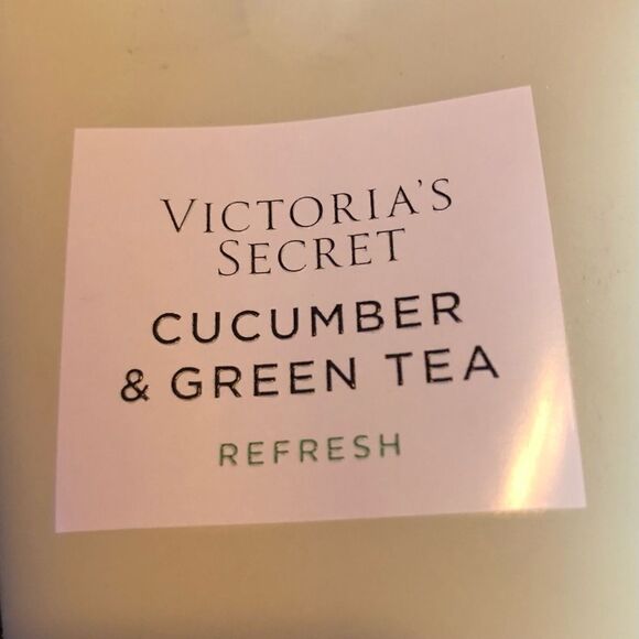 VICTORIA’S SECRET - NWT Cucumber & Green Tea Moisturizing Cream Body Wash. - Picture 3 of 12